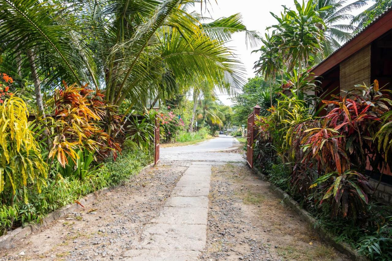 Oyo 1259 Kuta Garden Homestay Exteriér fotografie